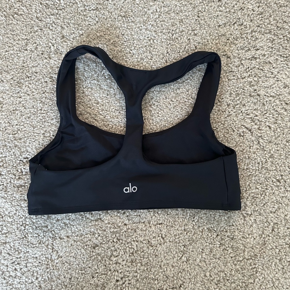 alo sports bra